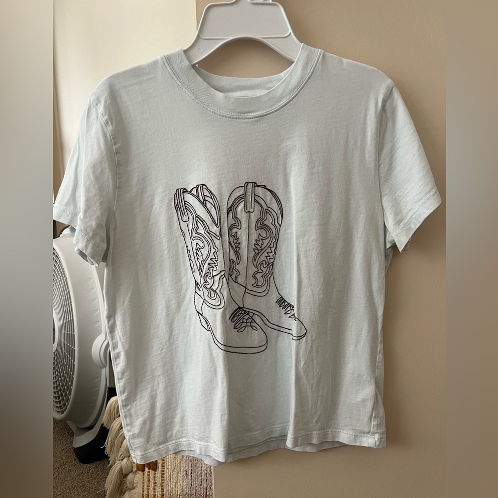 Aritzia Cowboy Boots T shirt